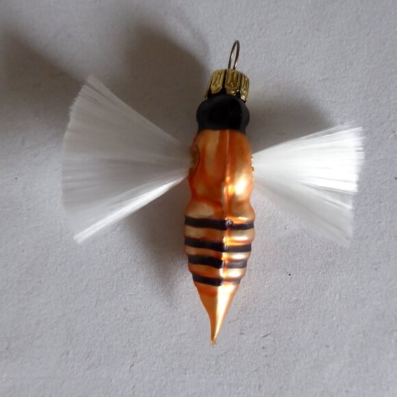 NEW VINTAGE SUGARED BEE HIVE HONEY BEE CHRISTMAS ORNAMENT SET DEPT. 56 - Picture 3 of 13